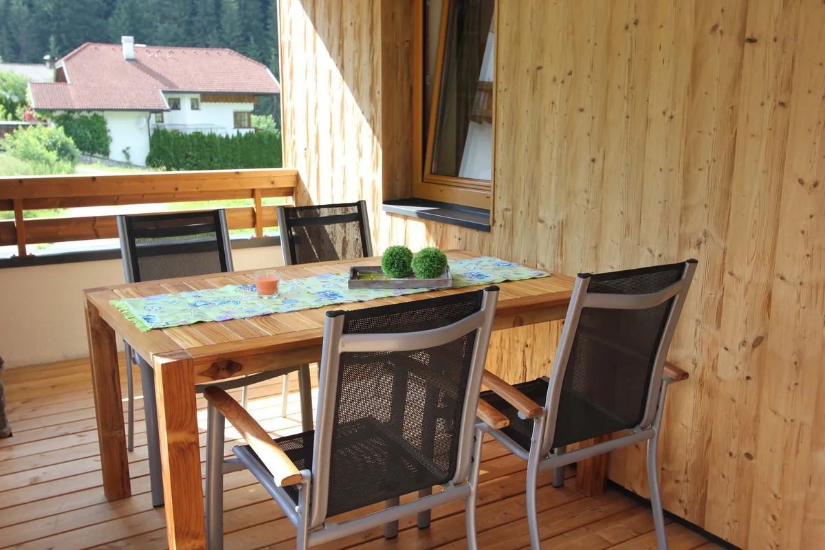 Terras van het Wellnesshaus Cervus